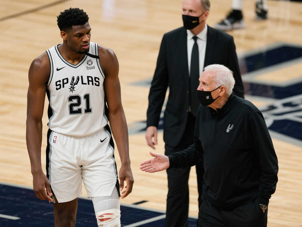 中的表现堪 中的表现堪